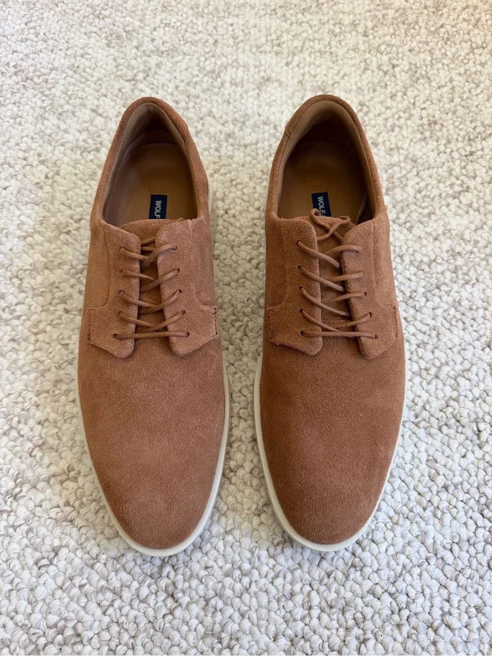 Wolf & Shepherd stylish brown
